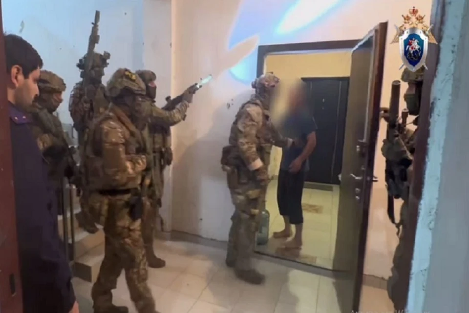 Пятеро жителей Дагестана задержаны за аферы и вымогательство 20 млн рублей0