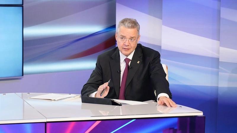 Повышение зарплат для водителей школьных автобусов проработают на Ставрополье