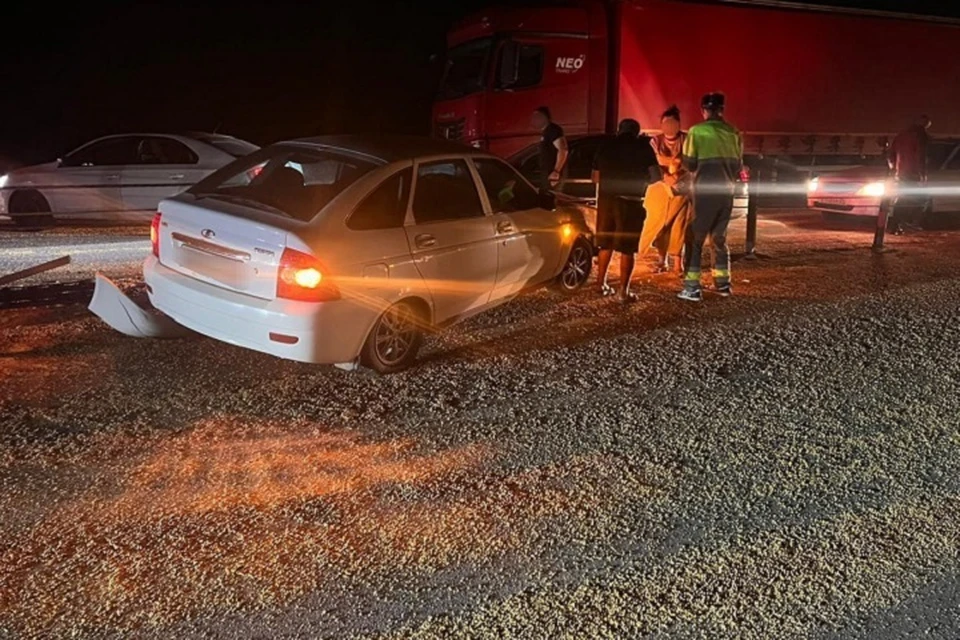 Рассыпавшийся из грузовика горох спровоцировал массовое ДТП на Ставрополье0