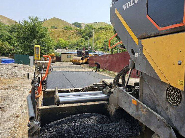 В Предгорном округе по обращению жителей отремонтируют два дорожных участка