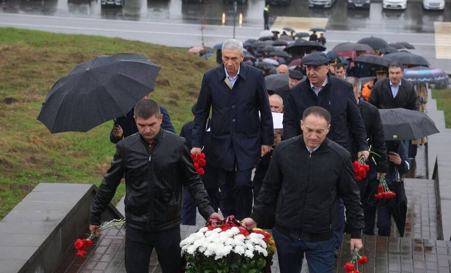 В Северной Осетии почтили память жертв схода ледника Колка  Ставрополь (Кавказ)1