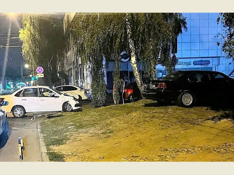 В Ставрополе пять человек пострадали в ночном ДТП