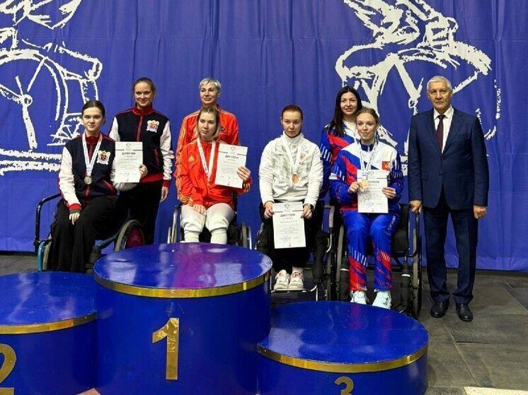 Фехтовальщики из Осетии завоевали четыре медали на первенстве России