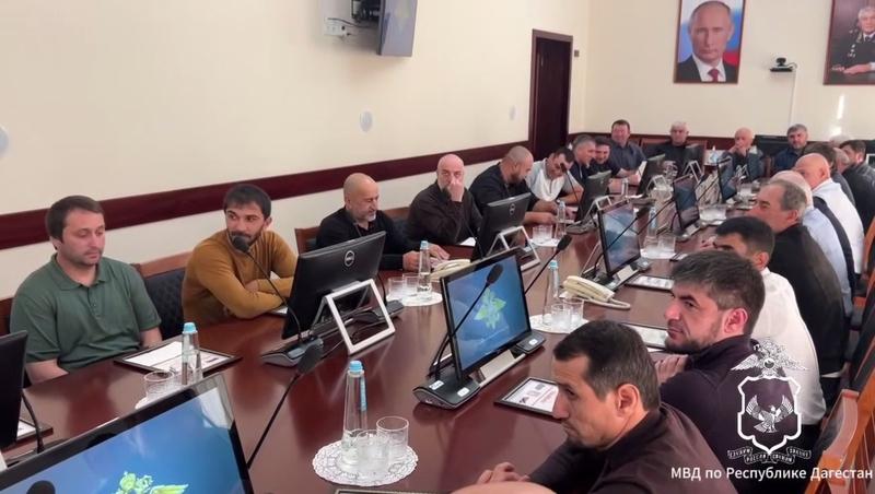 Глава МВД Дагестана поблагодарил 34 охотника за отражение атак БПЛА