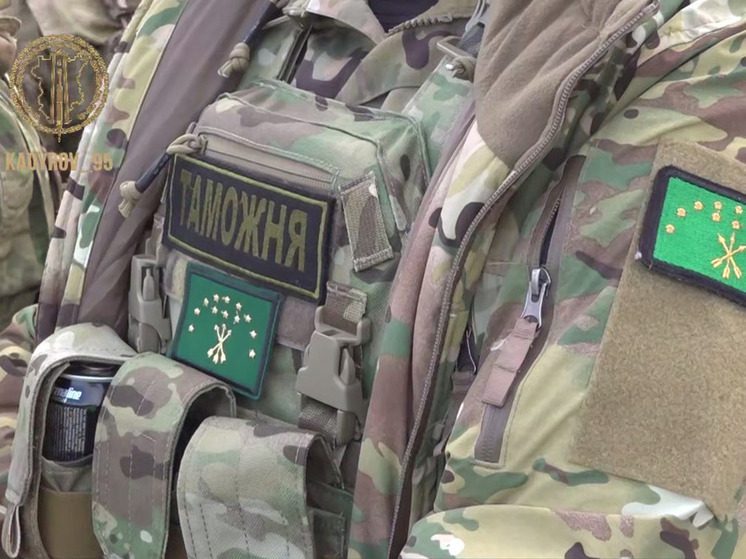 Кадыров сообщил об отправке добровольцев спецназа «АХМАТ» в зону СВО