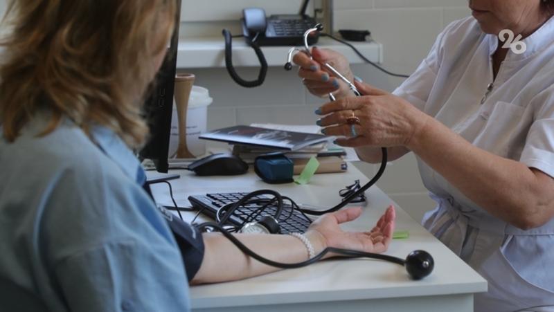 Мобильная бригада медиков посетила хутор Александровского округа