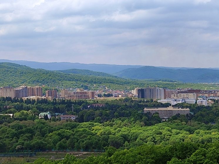 На площади в нальчикском сквере Свободы появится уличный коворкинг