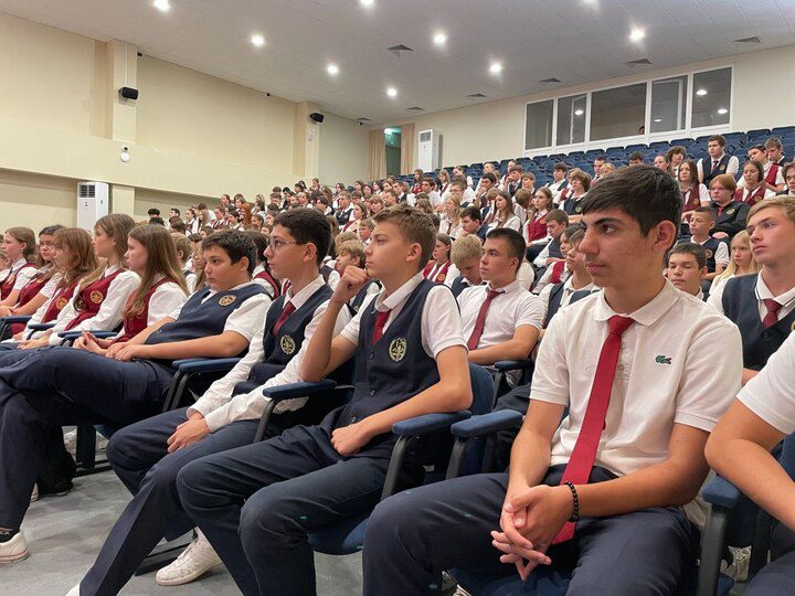 От питбайков до ложных вызовов: какие вопросы ессентукские школьники задали полицейским  Ставрополь (Кавказ)1