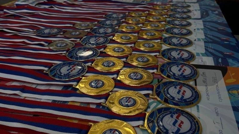 Пловцы из Кисловодска завоевали 39 медалей на соревнованиях в Астрахани
