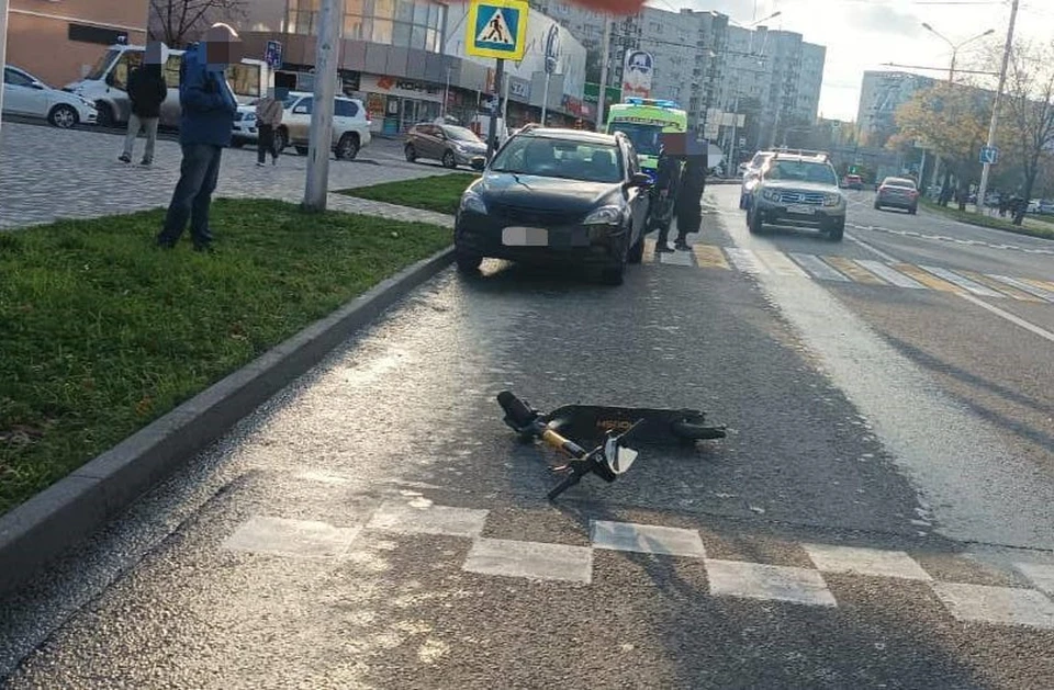 Подросток на самокате попал под колеса автомобиля в Ставрополе0