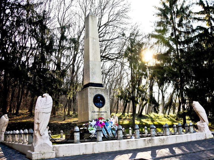 «Сила в смысле»: как «Ломоносовский обоз» объединяет молодежь Кавказа