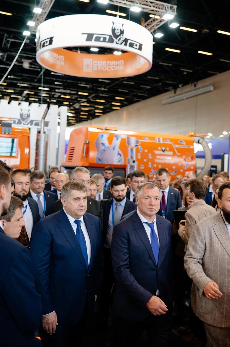 Тосненский механический завод представил свои новейшие разработки на выставке «Дорога-2025»0