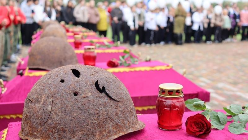 В Курском округе перезахоронили останки красноармейцев, погибших в годы войны