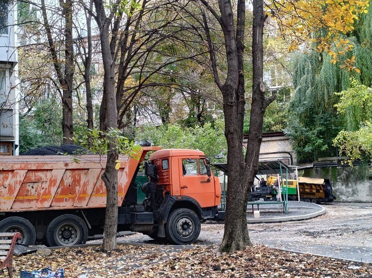 В Минеральных Водах продолжается благоустройство дворов