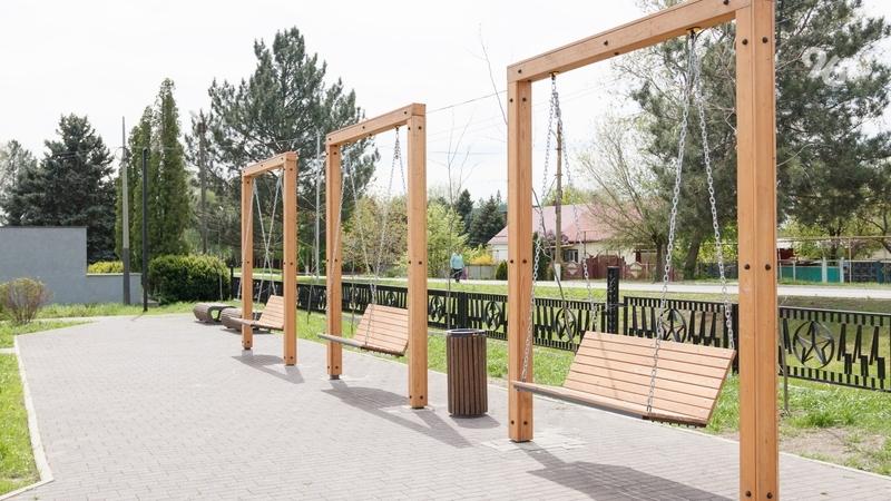 В станице Георгиевского округа благоустраивают территорию рядом с Домом культуры