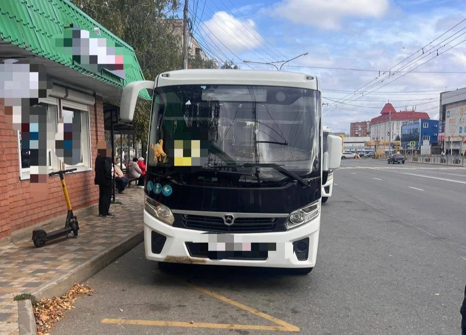 В Ставрополе пенсионерка получила травму головы при посадке в автобус0