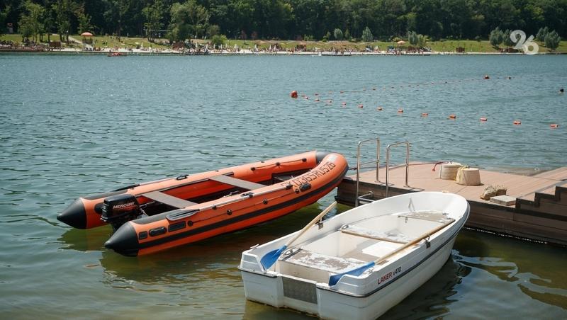 Власти Ставрополя спустят воду на Комсомольском пруду и уберут на зиму лежаки