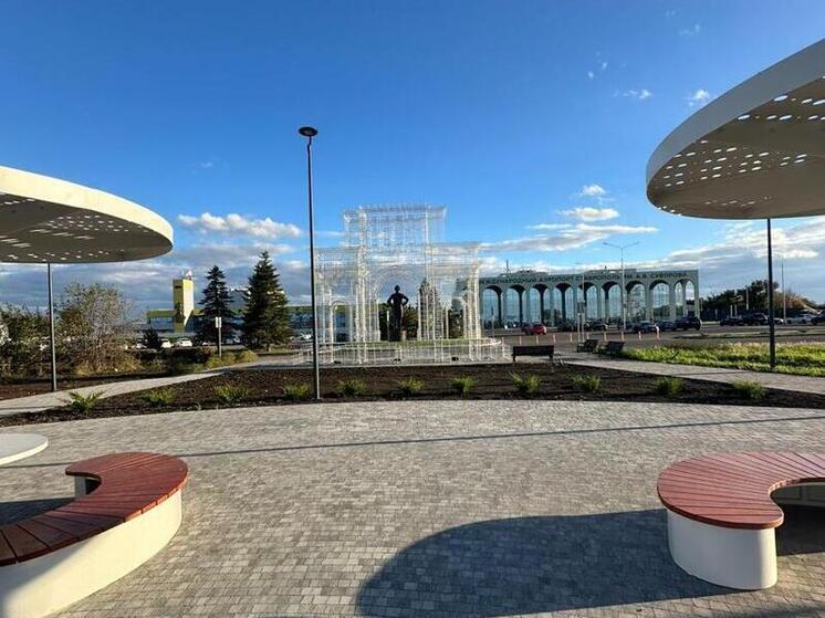 Возле аэропорта Ставрополя завершают обустройство нового сквера