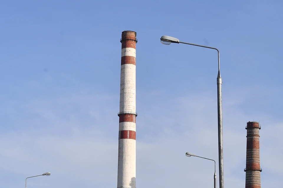 Жителей Буденновска просят не паниковать из-за избыточного пламени над заводом0