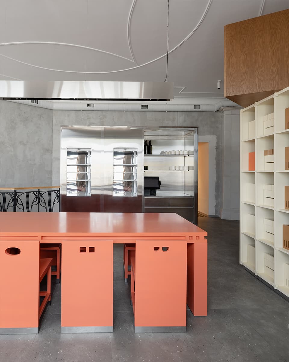 Небанальная трактовка «русского стиля» в интерьере кафе «Просвет» — проект KIDZ