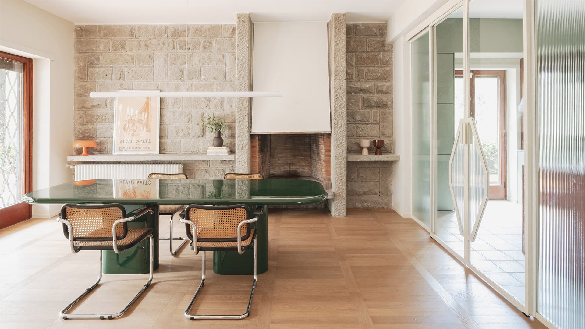 Микс современности и исторических отсылок в интерьере итальянской виллы — проект StudioTamat