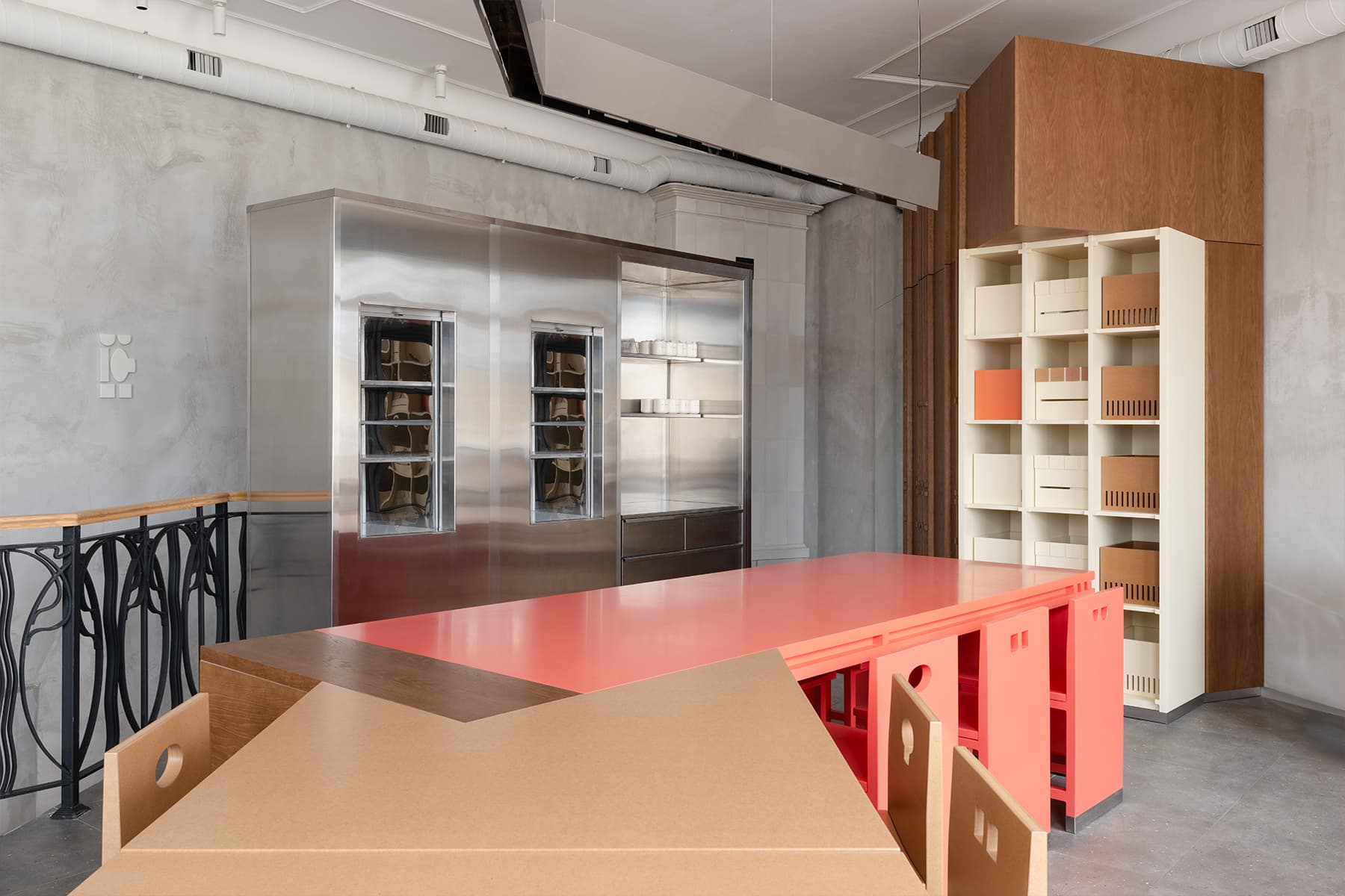 Небанальная трактовка «русского стиля» в интерьере кафе «Просвет» — проект KIDZ