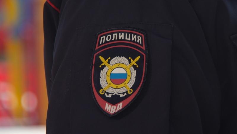 6-летнюю девочку, выпившую токсичное вещество, спас полицейский в КБР