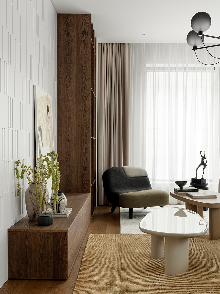 Строгая синяя кухня в интерьере квартиры для сдачи в аренду — проект бюро A.C.H. INTERIORS