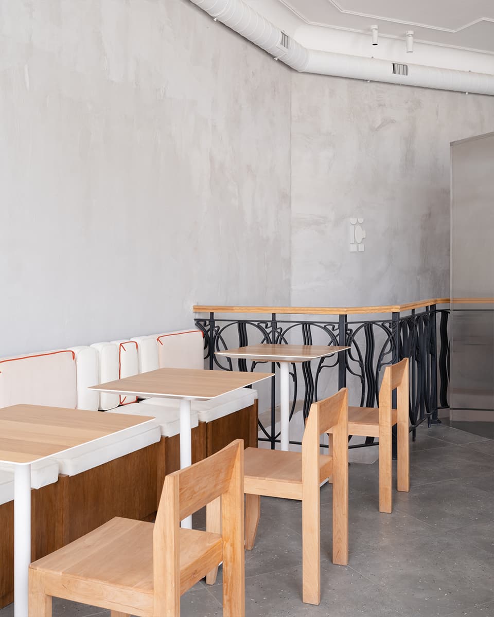 Небанальная трактовка «русского стиля» в интерьере кафе «Просвет» — проект KIDZ