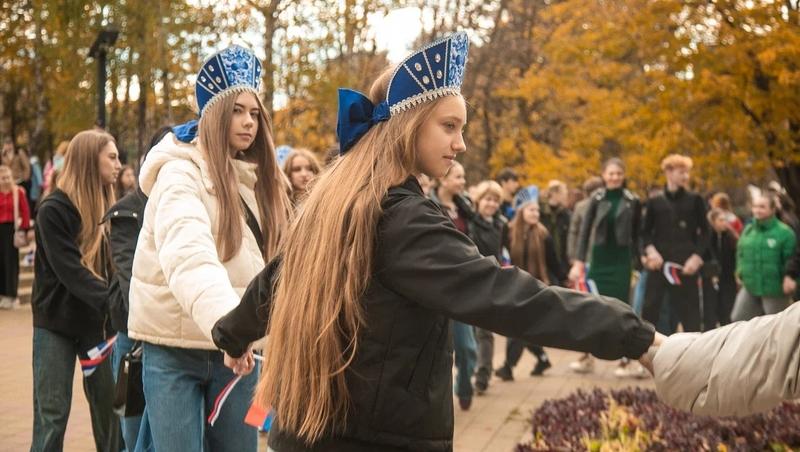 Более 1000 человек присоединись ко Всероссийской акции «Хоровод» в Пятигорске