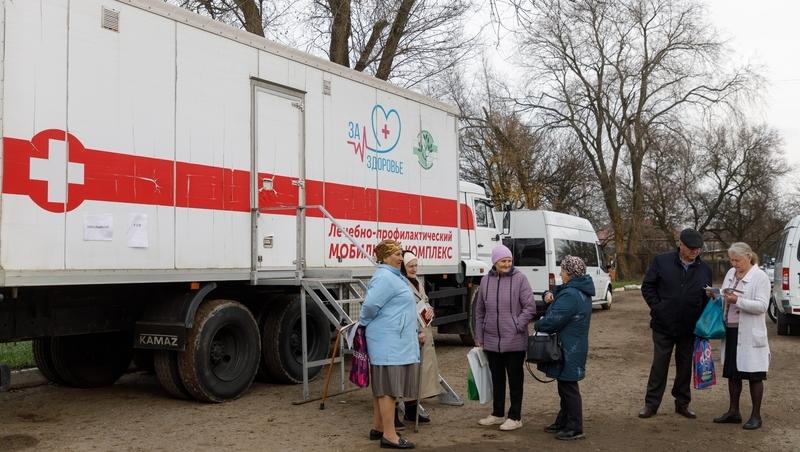 Бригада врачей краевой больницы осмотрела пациентов станицы на Ставрополье