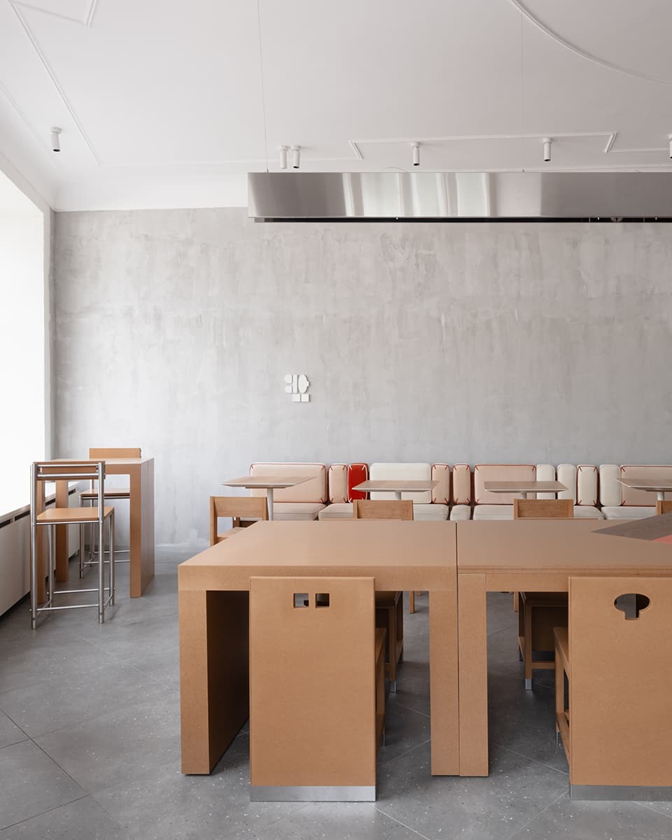 Небанальная трактовка «русского стиля» в интерьере кафе «Просвет» — проект KIDZ