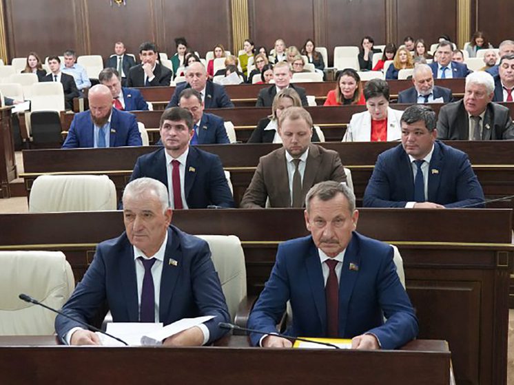 Депутаты парламента КЧР ввели новые ограничения для продажи энергетиков