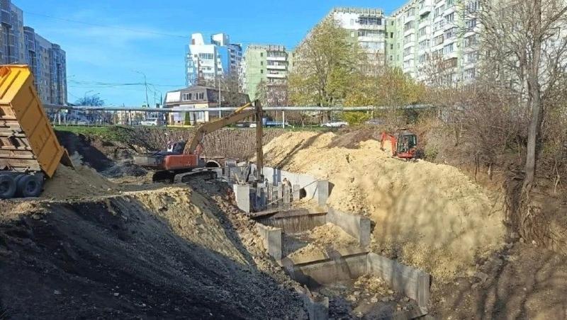 Дождевую канализацию на Космонавтов в Ставрополе отремонтируют до конца года