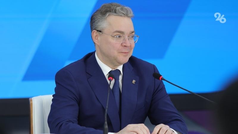 Губернатор Владимиров поздравил ставропольских женщин с Днём матери