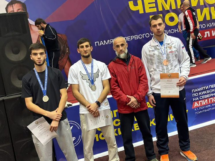 Кикбоксеры Кабардино-Балкарии завоевали четыре медали в Каспийске
