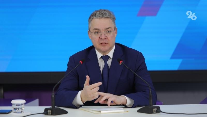 Кровлю двухэтажки капитально отремонтировали в посёлке Ипатовского округа