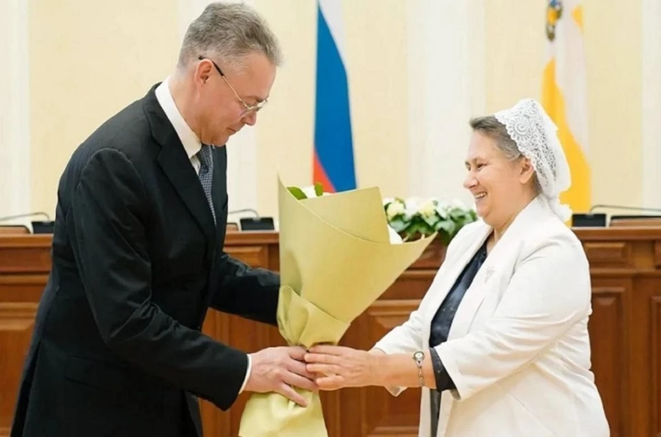 Мама 12-ти детей в Ставрополе стала полным кавалером медали «Материнская слава»0