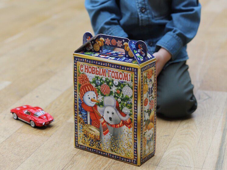 На Ставрополье 130 тысяч школьников получат новогодние подарки