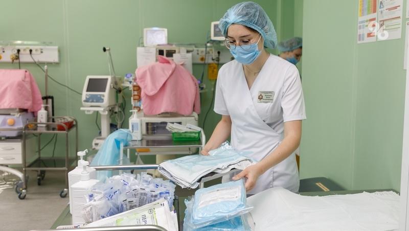 На Ставрополье врачи выходили девочку, родившуюся на 26 неделе с весом 480 грамм