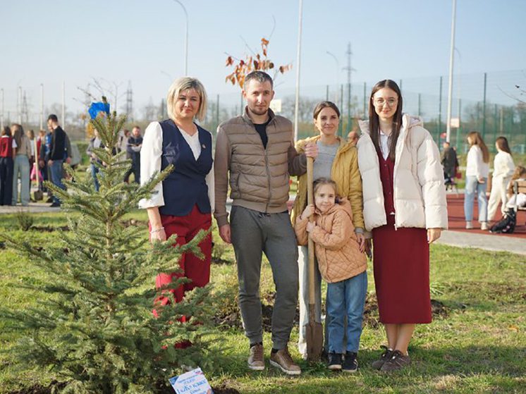 На территории новой школы в Ессентуках заложили Сквер исторического наследия