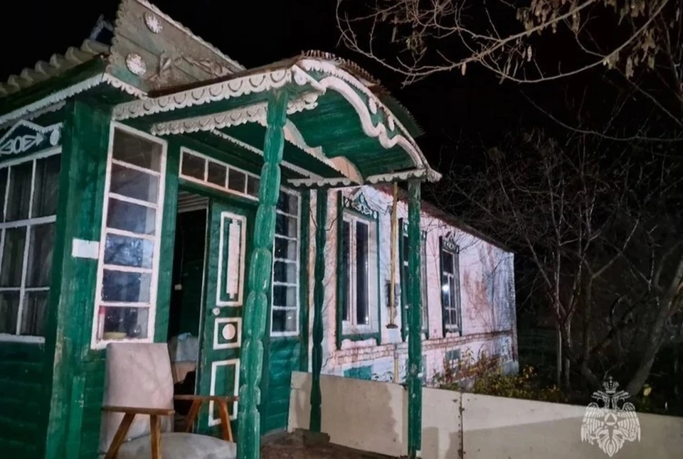 Под Ростовом двухлетний ребенок погиб в пожаре, пока отец был в магазине0