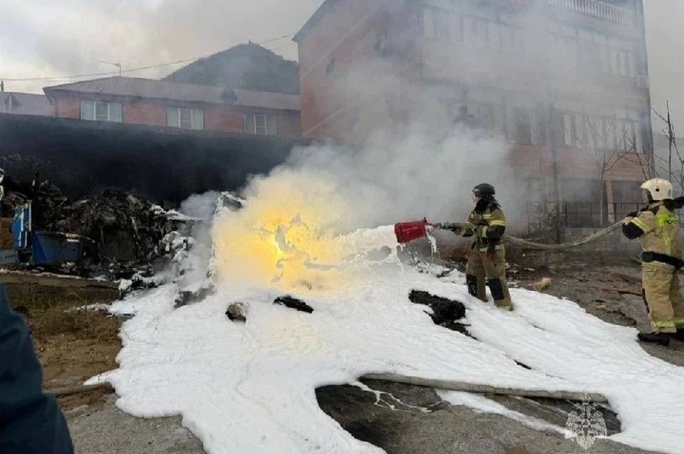 Причиной крушения вертолета в Дагестане власти назвали возгорание двигателя0