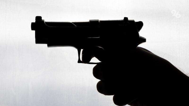 Рабочему выстрелили в руку на стройке в Пятигорске