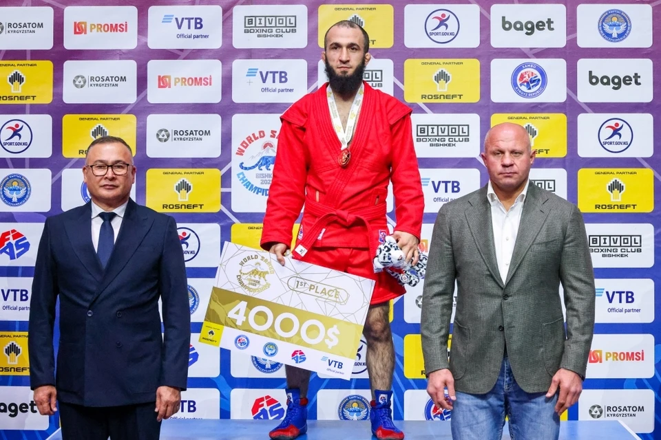 Самбист из Чечни стал первым в истории семикратным чемпионом мира0