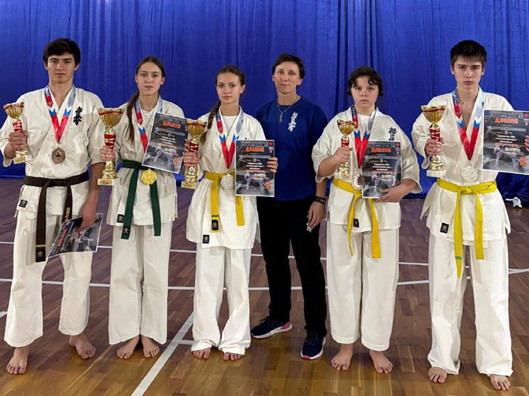 Сборная КЧР собрала пять медалей на первенстве СКФО