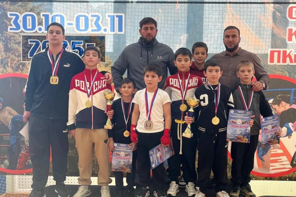 Семь золотых медалей завоевали кисловодские спортсмены на турнире по кикбоксингу0