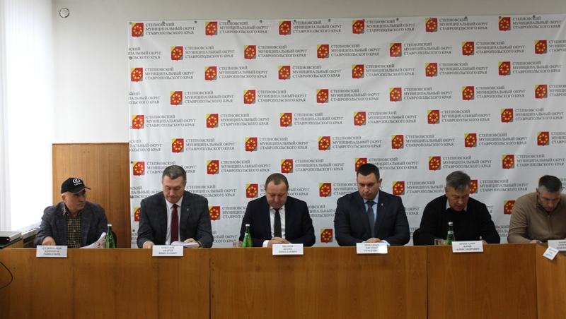 Сергея Лобанова вновь избрали на должность главы Степновского округа