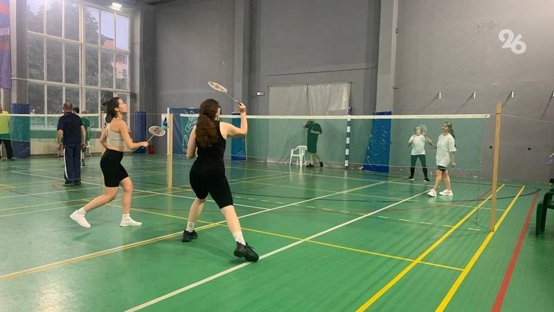 Ставропольцам рассказали, что начинать заниматься бадминтоном можно с восьми лет