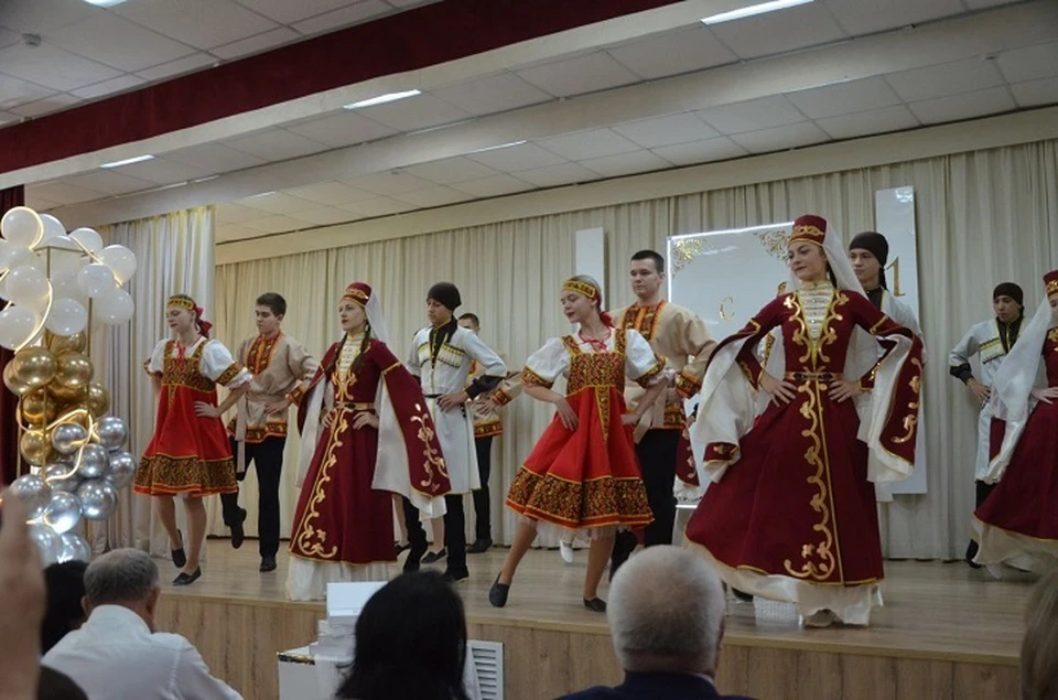 В Арзгирском округе школа отметила вековой юбилей0